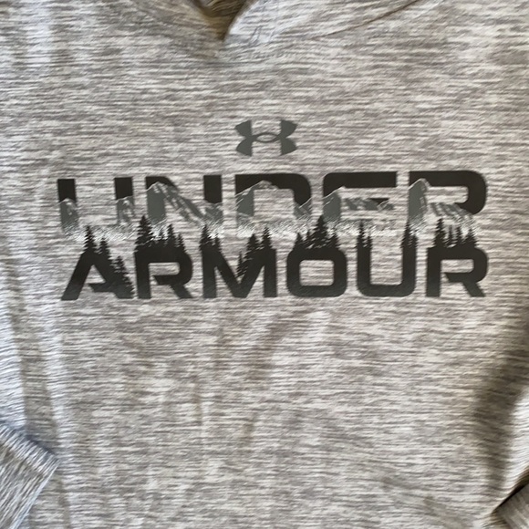 NWT!!  Under Armour hoodie shirt - Picture 4 of 8